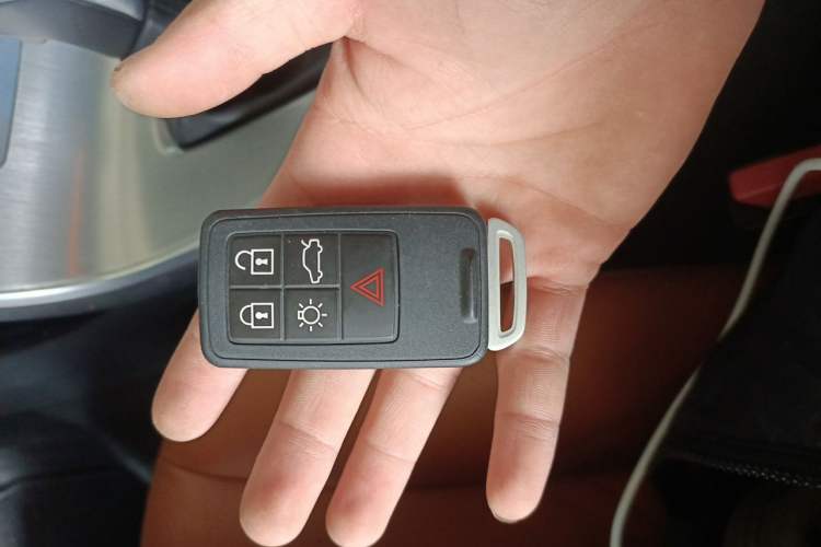 Used Volvo S60 2016 S60L T3 Smart Drive Edition Vehicle Key