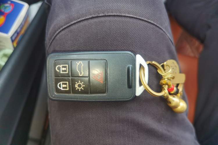 Used Volvo S60 2016 S60L T4 Zhiyuan Edition Vehicle Key
