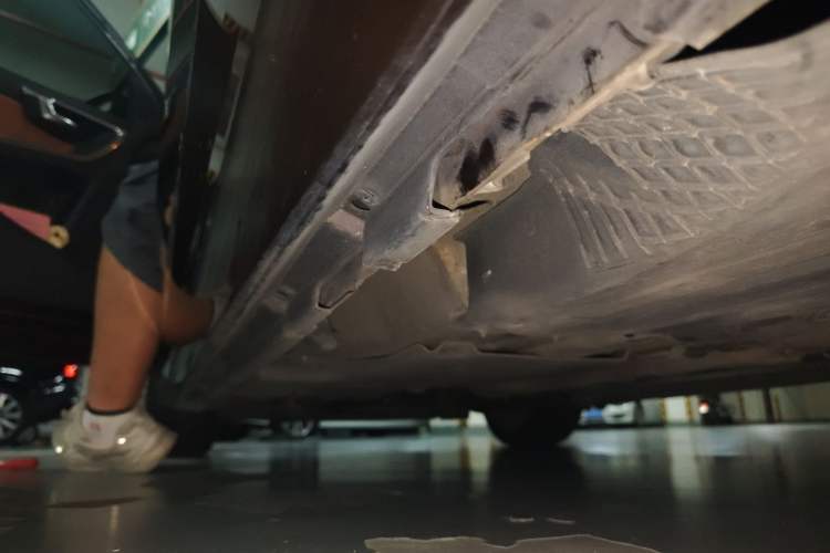 Used Volvo S60 2016 S60L T4 Zhiyuan Edition Chassis Rear Left