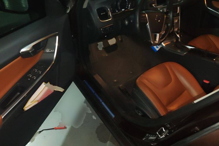 Used Volvo S60 2016 S60L T4 Zhiyuan Edition Driver Seat