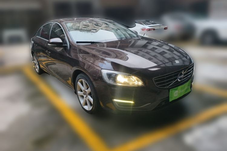 Used Volvo S60 2016 S60L T5 Intelligent Drive Edition Front Right 45 Deg