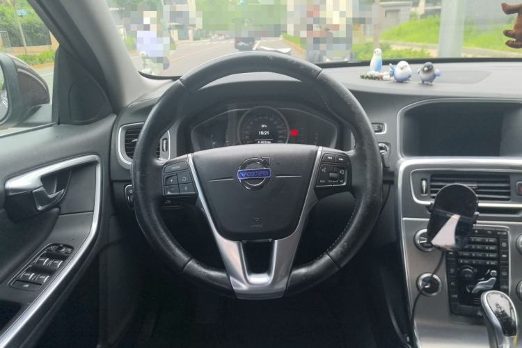 Used Volvo S60 2016 S60L T3 Smart Drive Edition Steering Wheel