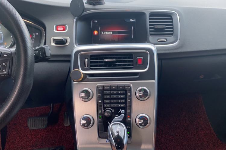 Used Volvo S60 2016 S60L T4 Zhiyuan Edition Audio And AC Panel