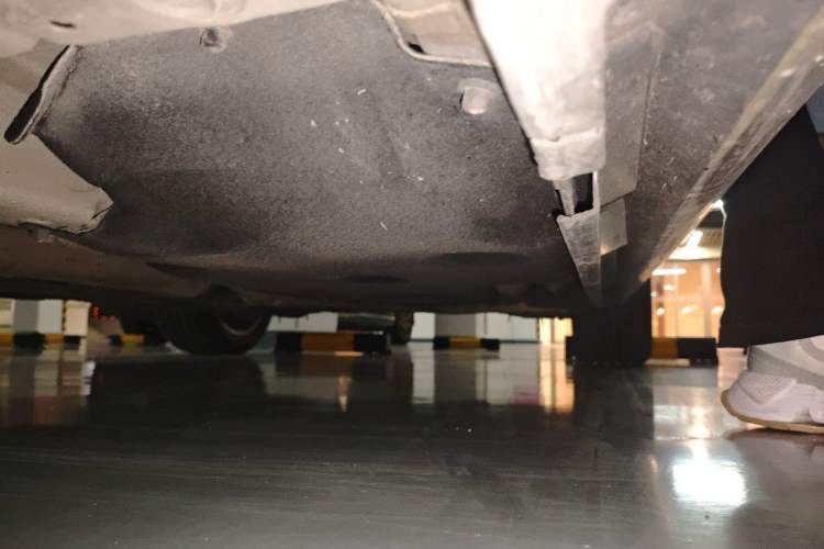 Used Volvo S60 2016 S60L T4 Zhiyuan Edition Chassis Front Left