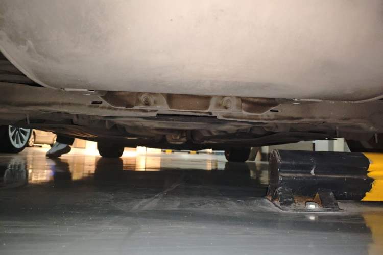 Used Volvo S60 2016 S60L T4 Zhiyuan Edition Chassis Rear