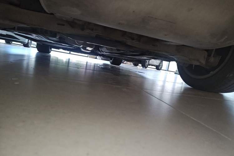 Used Volvo S60 2016 S60L T4 Zhiyuan Edition Chassis Rear