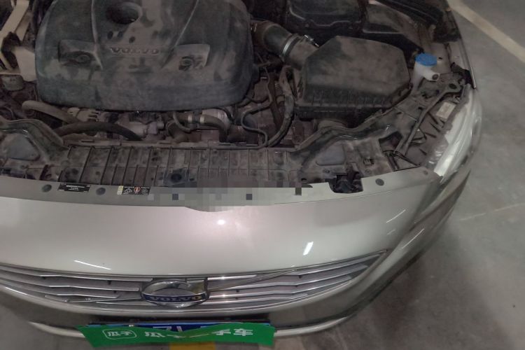 Used Volvo S60 2016 S60L T4 Zhiyuan Edition Engine Bay Left