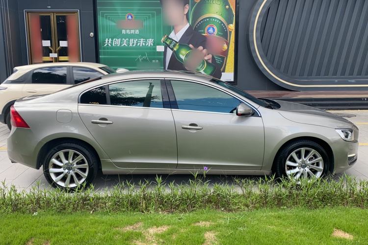 Used Volvo S60 2016 S60L T4 Zhiyuan Edition Exterior 1