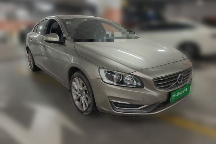 Used Volvo S60 2016 S60L T4 Zhiyuan Edition Front Right 45 Deg