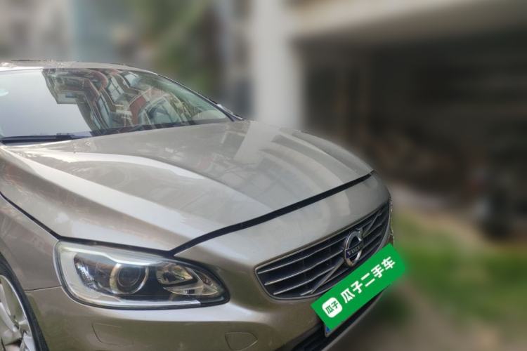 Used Volvo S60 2016 S60L T4 Zhiyuan Edition Front Right 45 Deg