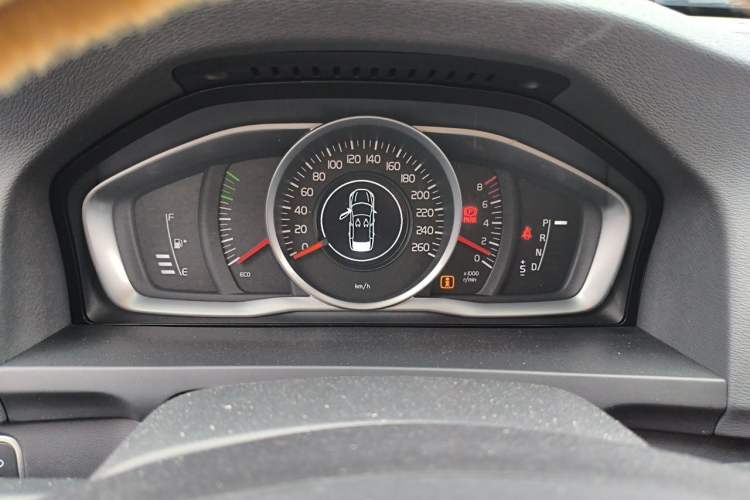 Used Volvo S60 2016 S60L T3 Smart Drive Edition Instrument Cluster