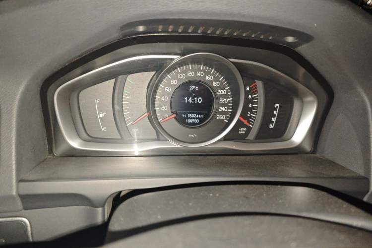 Used Volvo S60 2016 S60L T3 Smart Drive Edition Instrument Cluster