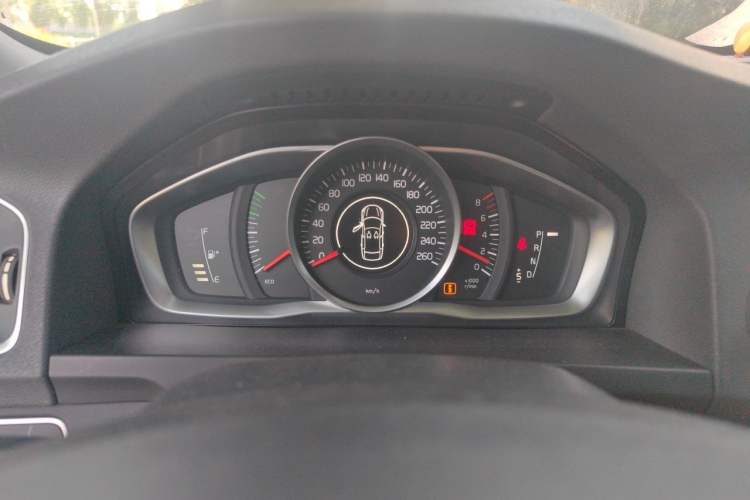 Used Volvo S60 2016 S60L T3 Smart Drive Edition Instrument Cluster