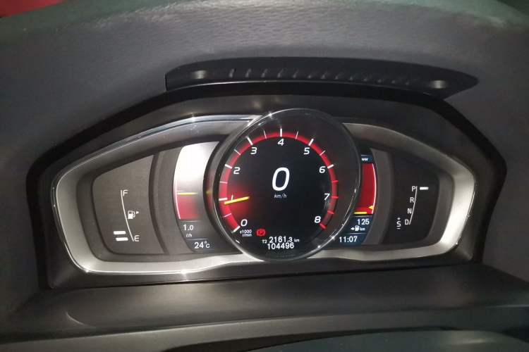 Used Volvo S60 2016 S60L T4 Zhiyuan Edition Instrument Cluster