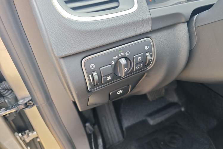 Used Volvo S60 2016 S60L T3 Smart Drive Edition Interior 8