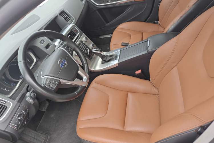 Used Volvo S60 2016 S60L T4 Zhiyuan Edition Left Front Seat