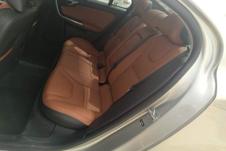Used Volvo S60 2016 S60L T5 Intelligent Drive Edition Left Rear Seat