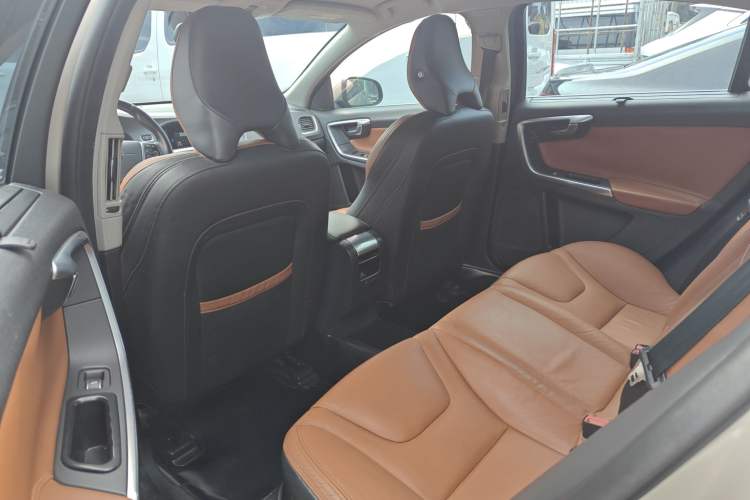 Used Volvo S60 2016 S60L T5 Intelligent Drive Edition Left Rear Seat