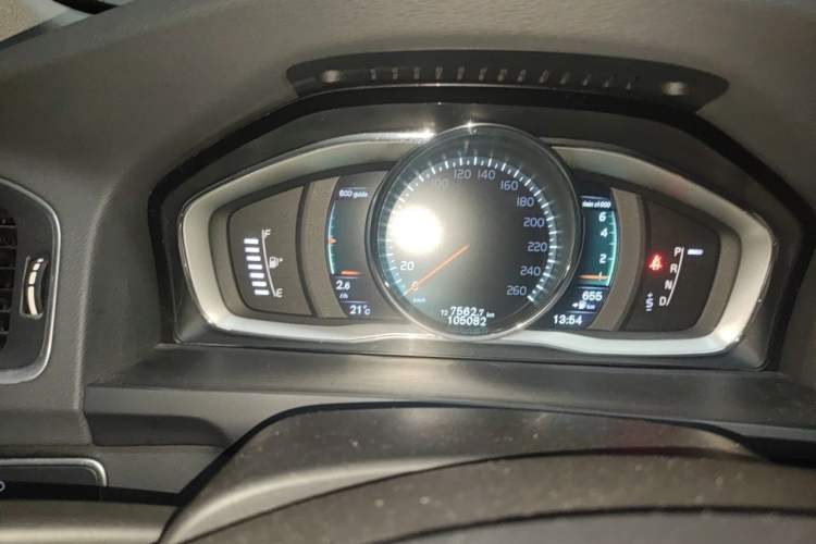 Used Volvo S60 2016 S60L T5 Intelligent Drive Edition Odometer Close Up
