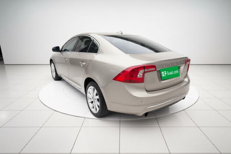 Used Volvo S60 2016 S60L T4 Zhiyuan Edition Rear Left 45 Deg