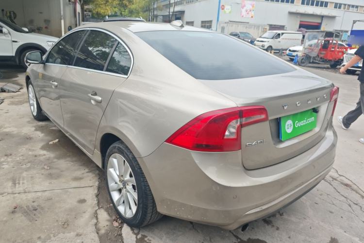 Used Volvo S60 2016 S60L T4 Zhiyuan Edition Rear Left 45 Deg