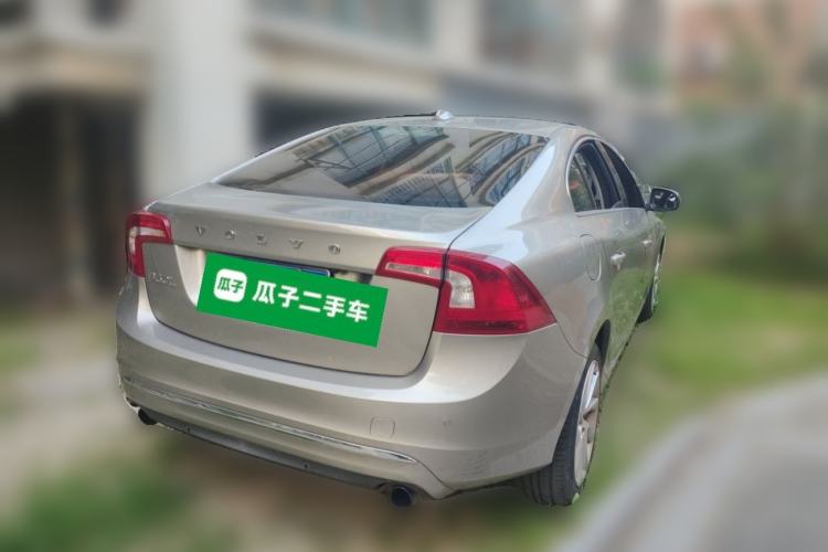 Used Volvo S60 2016 S60L T4 Zhiyuan Edition Rear Right 45 Deg