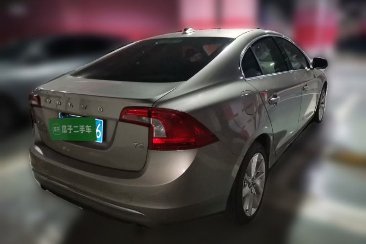 Used Volvo S60 2016 S60L T4 Zhiyuan Edition Rear Right 45 Deg