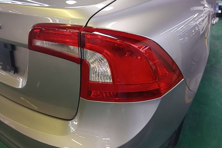 Used Volvo S60 2016 S60L T3 Smart Drive Edition Right Rear Taillight