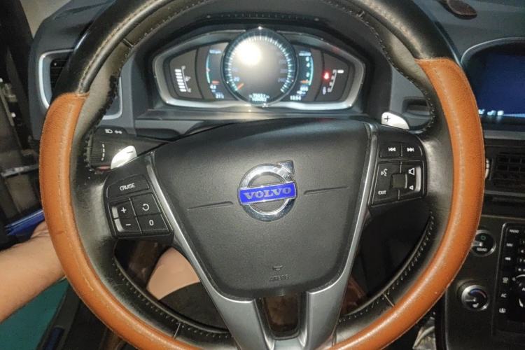 Used Volvo S60 2016 S60L T5 Intelligent Drive Edition Steering Wheel