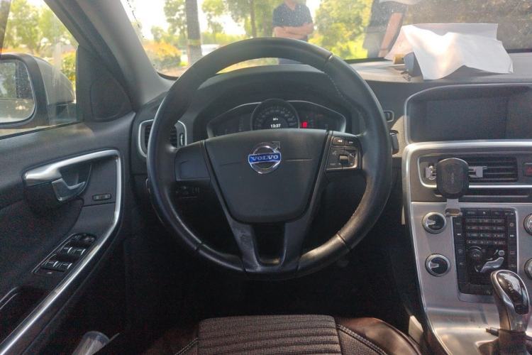 Used Volvo S60 2016 S60L T3 Smart Drive Edition Steering Wheel