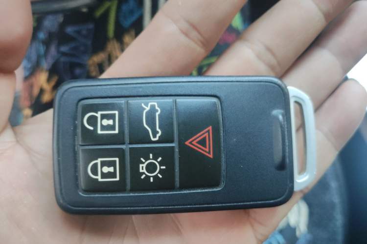 Used Volvo S60 2016 S60L T4 Zhiyuan Edition Vehicle Key
