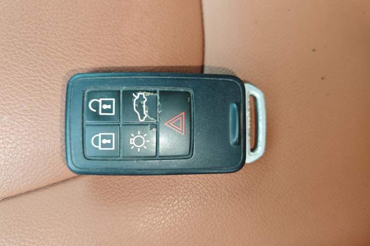 Used Volvo S60 2016 S60L T4 Zhiyuan Edition Vehicle Key