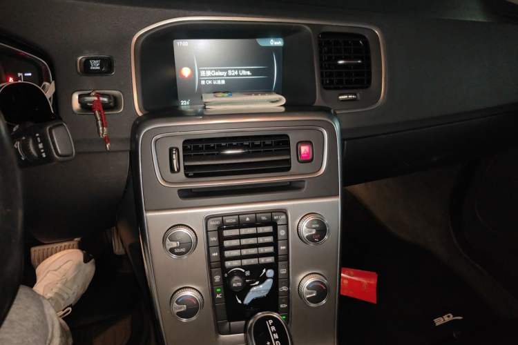 Used Volvo S60 2016 S60L T3 Smart Drive Edition Audio And AC Panel