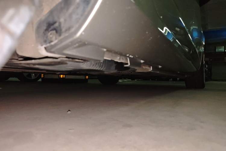 Used Volvo S60 2016 S60L T4 Zhiyuan Edition Chassis Rear Right
