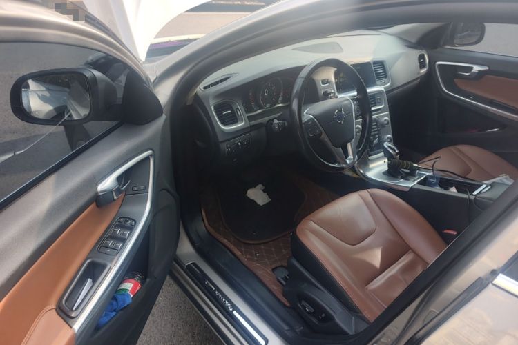 Used Volvo S60 2016 S60L T4 Zhiyuan Edition Driver Seat