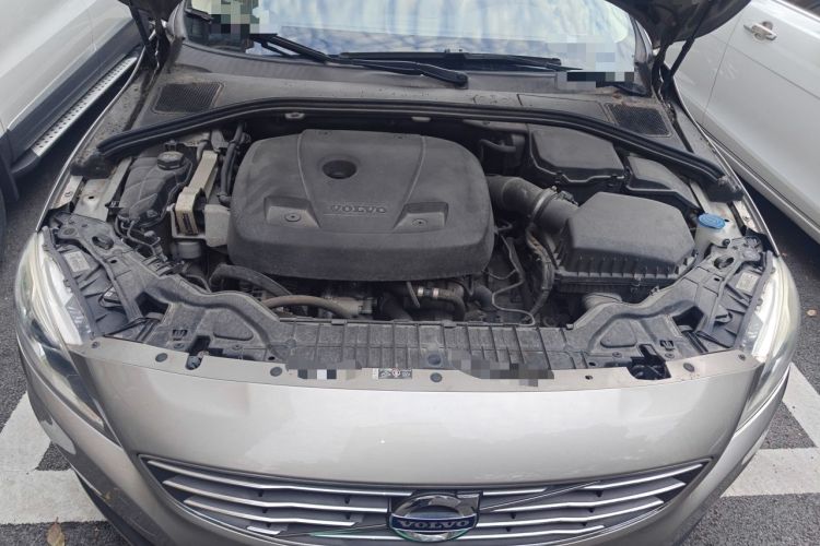 Used Volvo S60 2016 S60L T4 Zhiyuan Edition Engine Bay