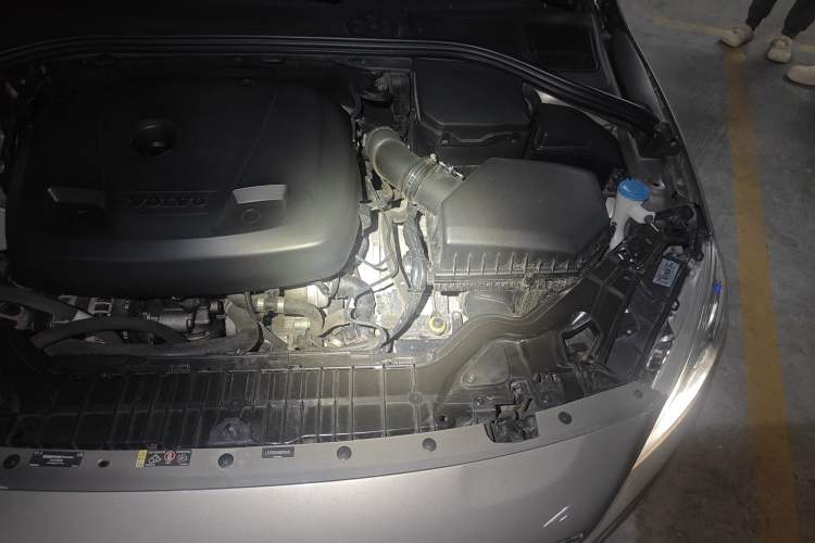 Used Volvo S60 2016 S60L T5 Intelligent Drive Edition Engine Bay Left