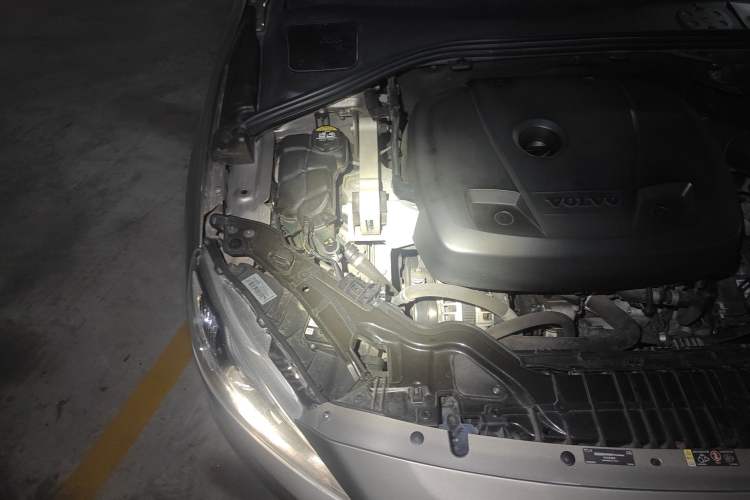Used Volvo S60 2016 S60L T5 Intelligent Drive Edition Engine Bay Right