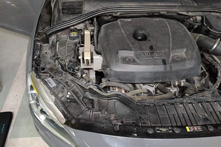 Used Volvo S60 2016 S60L T5 Intelligent Drive Edition Engine Bay Right