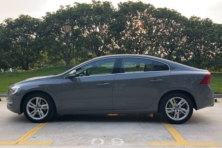Used Volvo S60 2016 S60L T5 Intelligent Drive Edition Exterior 4