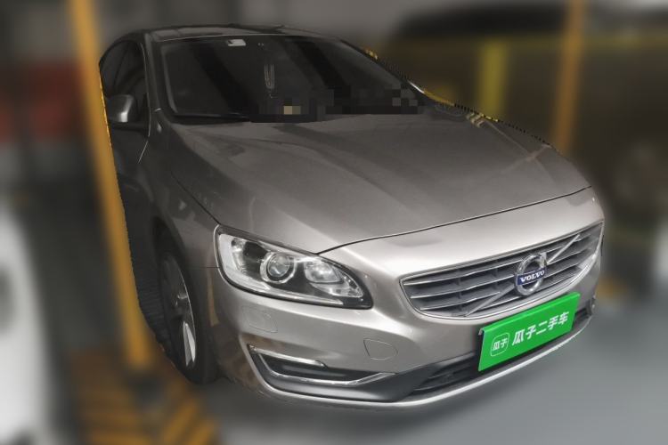 Used Volvo S60 2016 S60L T4 Zhiyuan Edition Front Right 45 Deg