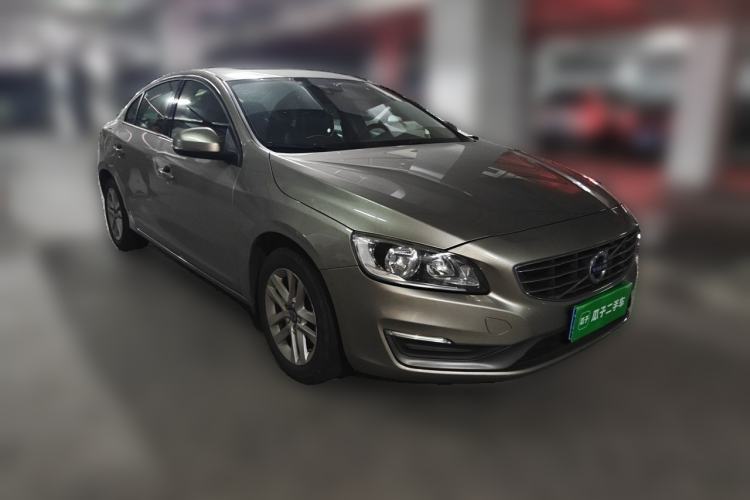 Used Volvo S60 2016 S60L T3 Smart Drive Edition Front Right 45 Deg