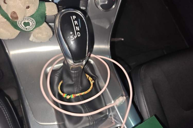 Used Volvo S60 2016 S60L T3 Smart Drive Edition Gear Lever
