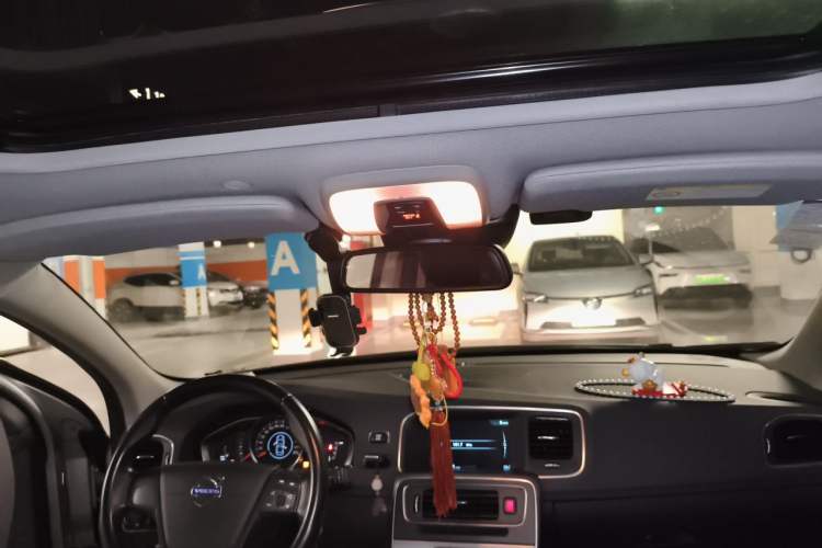 Used Volvo S60 2016 S60L T3 Smart Drive Edition Headliner