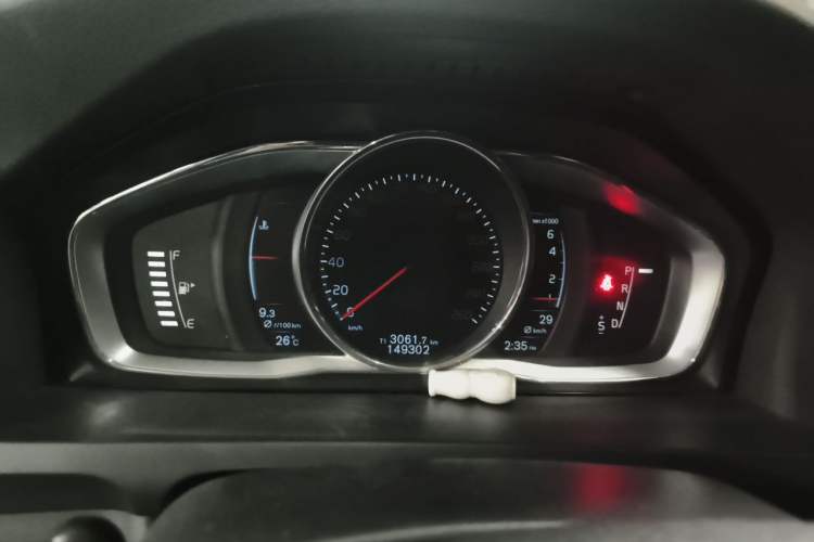 Used Volvo S60 2016 S60L T4 Zhiyuan Edition Instrument Cluster