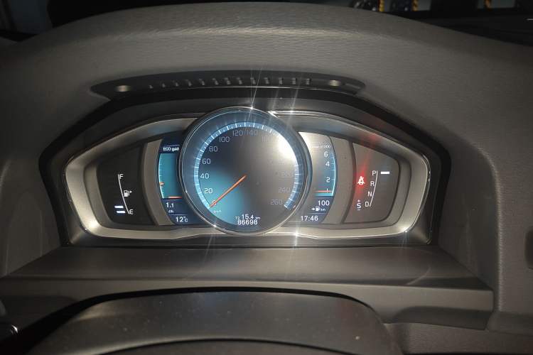 Used Volvo S60 2016 S60L T5 Intelligent Drive Edition Instrument Cluster