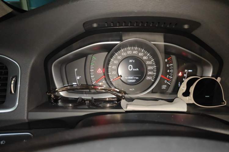Used Volvo S60 2016 S60L T3 Smart Drive Edition Instrument Cluster