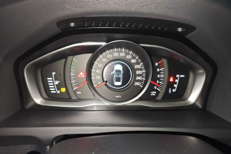 Used Volvo S60 2016 S60L T3 Smart Drive Edition Instrument Cluster