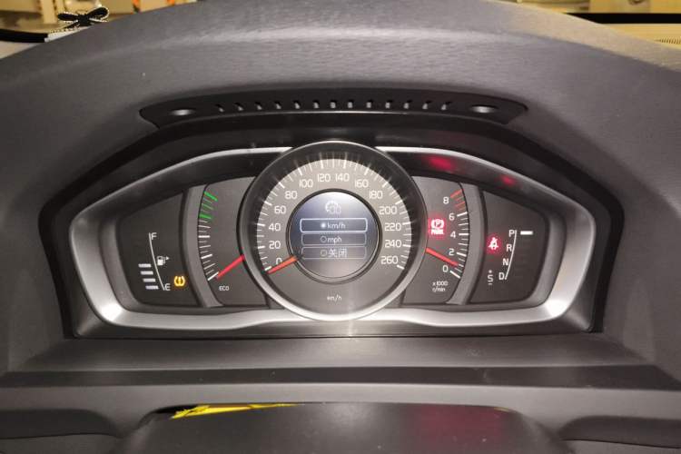 Used Volvo S60 2016 S60L T3 Smart Drive Edition Instrument Cluster
