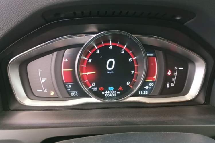 Used Volvo S60 2016 S60L T4 Zhiyuan Edition Instrument Cluster